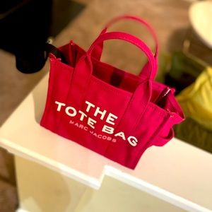 Marc jacobs mini tote bag gently used